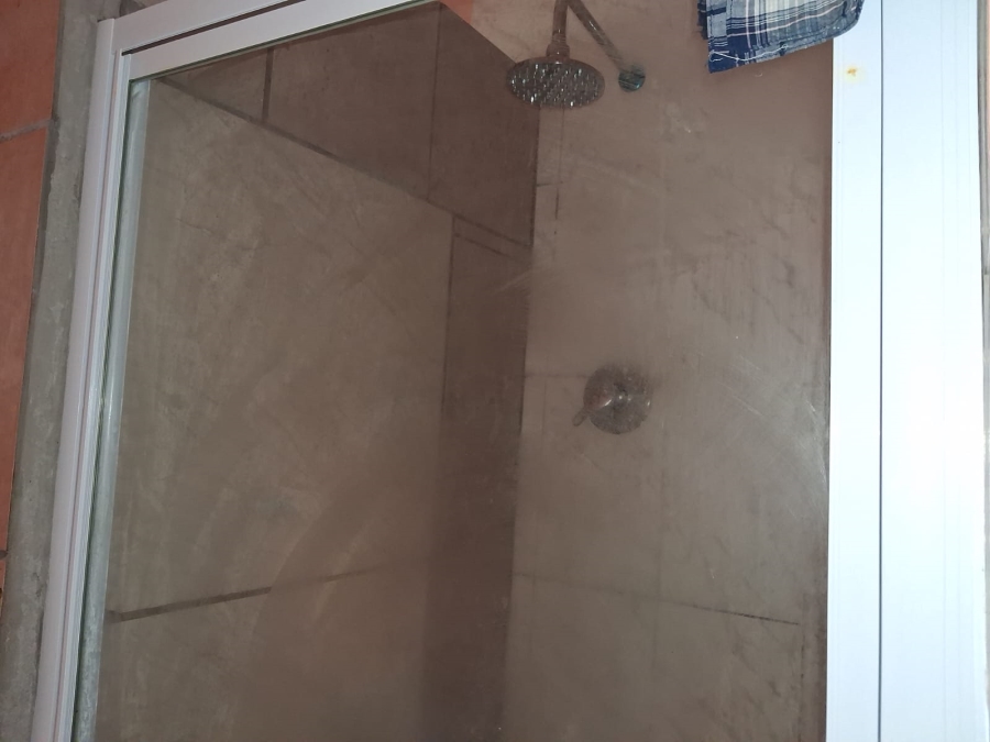 To Let 1 Bedroom Property for Rent in Summerpride Eastern Cape